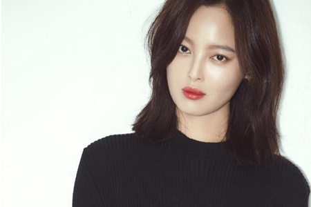 1574324483967404.jpg 辛芷蕾发型