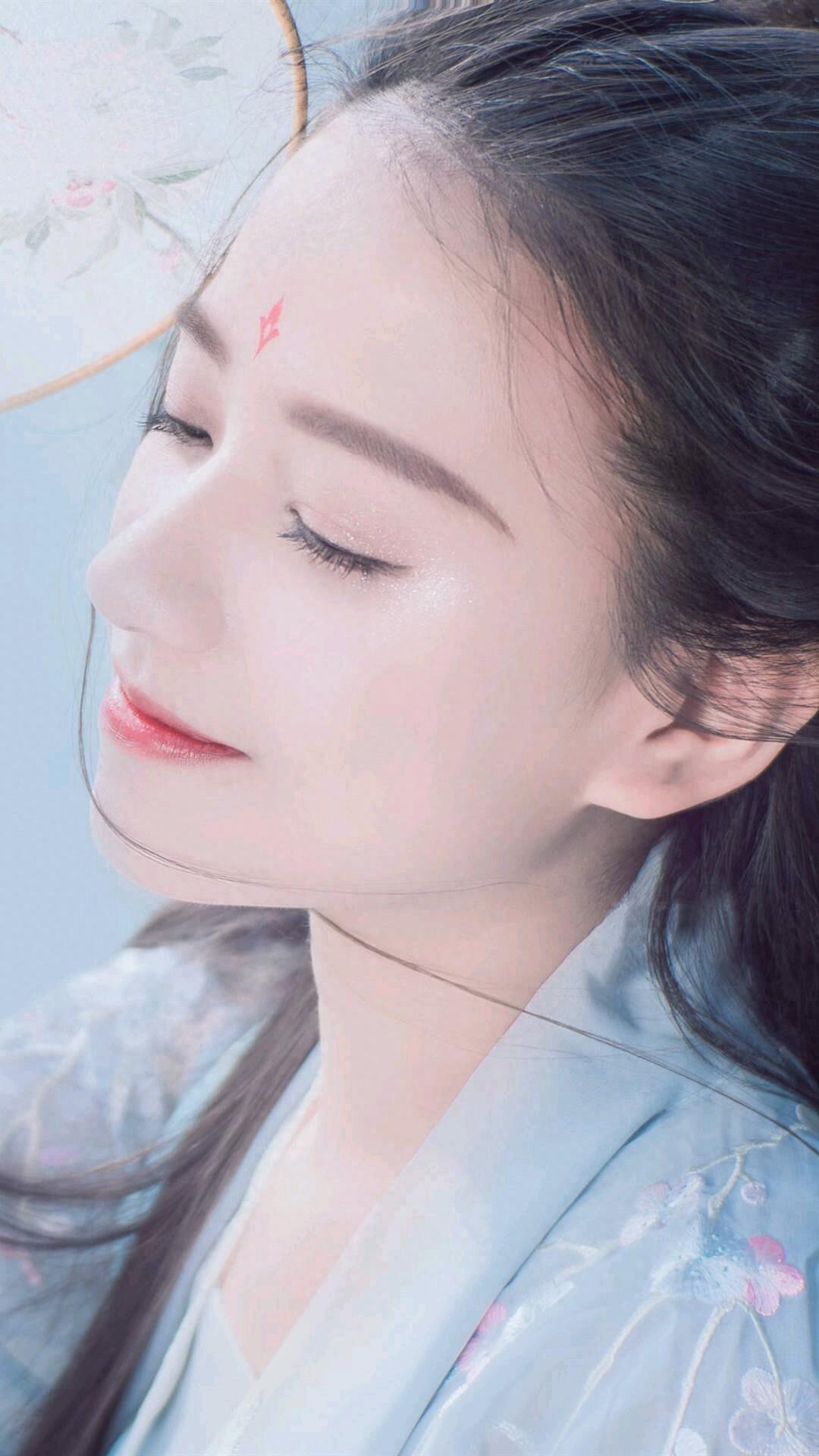 手机壁纸：一个人仰望星空，一直回忆着，一个人伤心一个人流泪