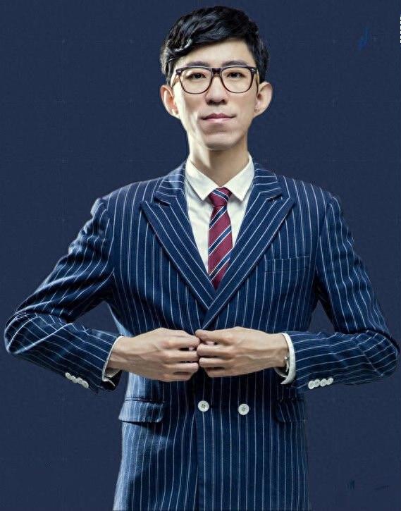 中国十大网络小说作家排行榜，第十名是LOL作家，第一名毫无悬念！